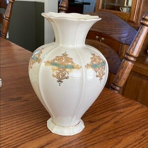 Lenox Cream and Gold Decorative Vase with Floral Motifs